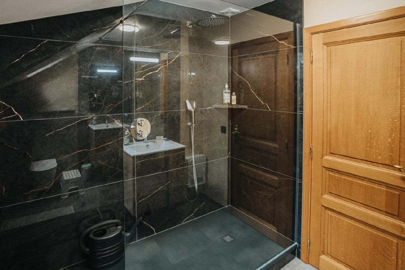 Le Refuge De Kila Bed & Breakfast Waimes Ngoại thất bức ảnh